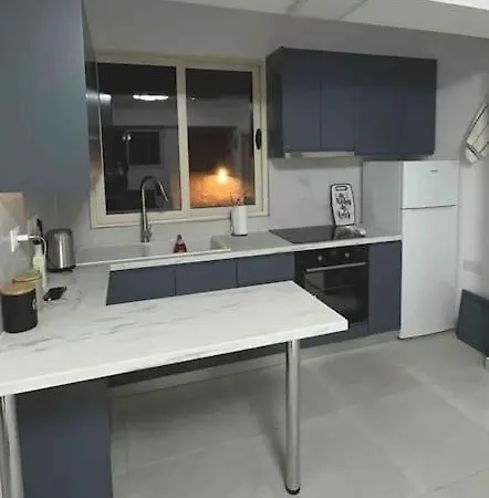 Apartment Elia 8 *