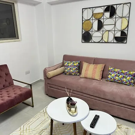 Apartment Elia 8 *